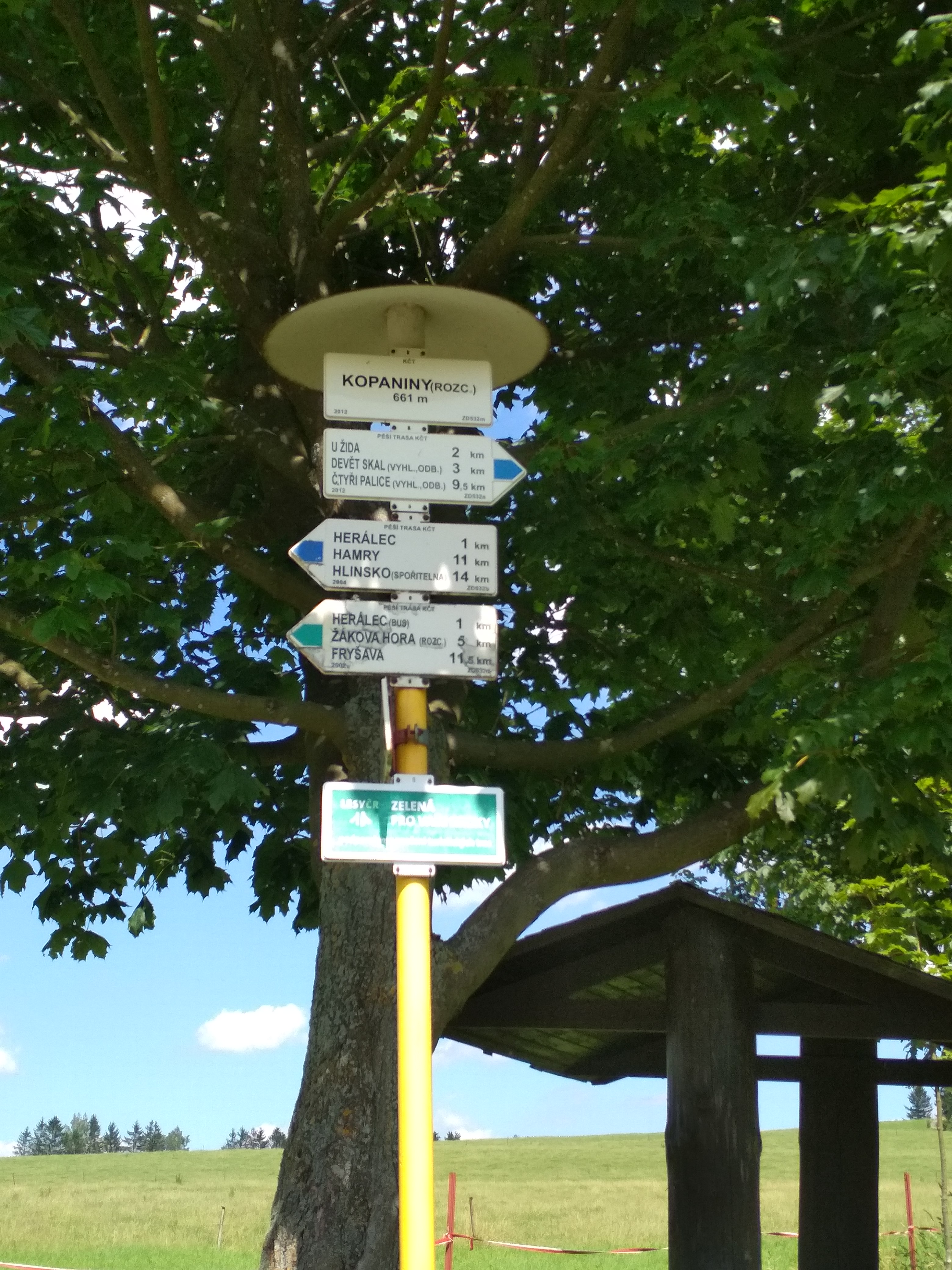 Máte v plánu pořádný výšlap do kopců? Vyrazte na Devět skal! - 3120 x 4160 